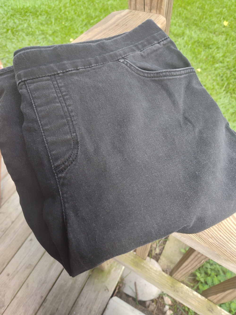 Gloria Vanderbilt Black Avery Summer Shorts A Little Faded But Good Shape - Picture 7 of 7